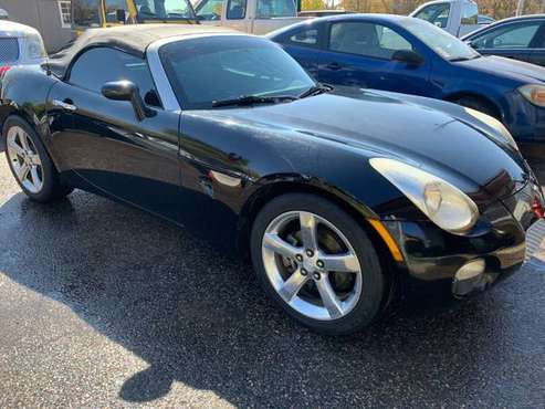 2006 Pontiac Solstice Convertible 2D - cars & trucks - by dealer -... for sale in Portage, WI