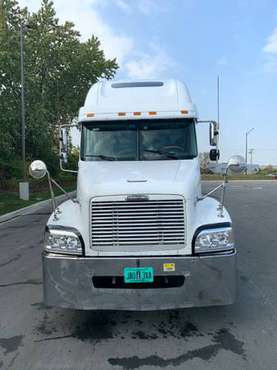 Freightliner Century, 1997 year, FOR SALE - cars & trucks - by owner... for sale in Chicago, IL