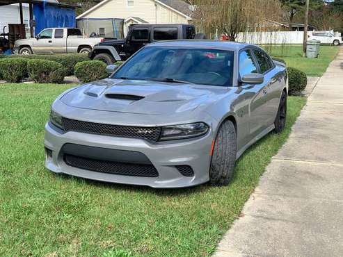 2017 Dodge Charger SRT Hellcat RWD - cars & trucks - by owner -... for sale in Timmonsville, SC