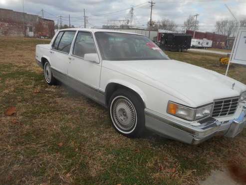 1993 CADALAC DEVILLE - cars & trucks - by owner - vehicle automotive... for sale in Fulton, MO