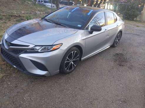2019 Toyota Camry SE clean title for sale in Guatay, CA
