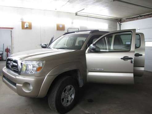 2005 TOYOTA TACOMA DOUBLE CAB!NEW FRAME!!!! - cars & trucks - by... for sale in Hoosick Falls, NY