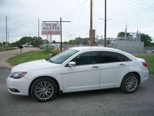 2013 Chrysler 200 Limited - cars & trucks - by dealer - vehicle... for sale in Normal, IL