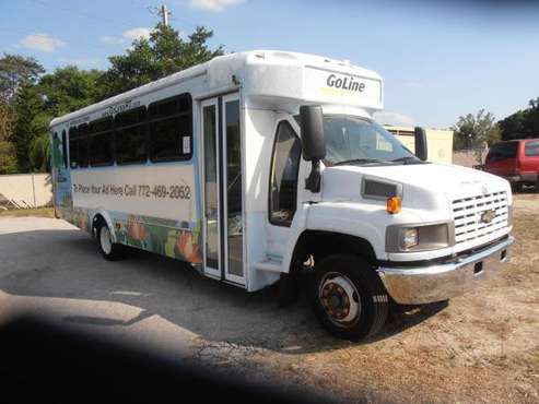 2007 shuttle bus awesome cruiser offer for sale in Punta Gorda, FL