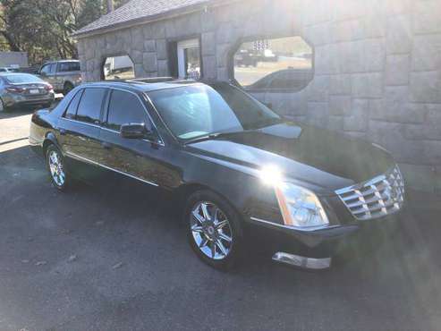 2011 Cadillac DTS Very Clean $6400 - cars & trucks - by owner -... for sale in Fort Mill, NC