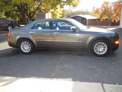 2010 chrysler 300 - cars & trucks - by dealer - vehicle automotive... for sale in Standard, CA