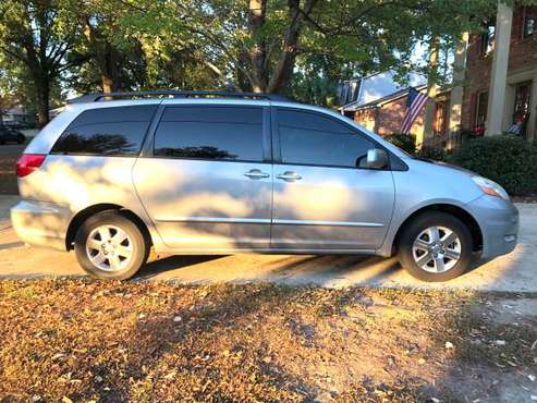 2006 Toyota Sienna XLE - cars & trucks - by owner - vehicle... for sale in Columbia, SC