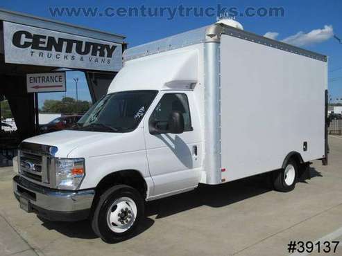 2016 Ford E350 DRW CUBE VAN WHITE *Priced to Go!* for sale in Grand Prairie, TX