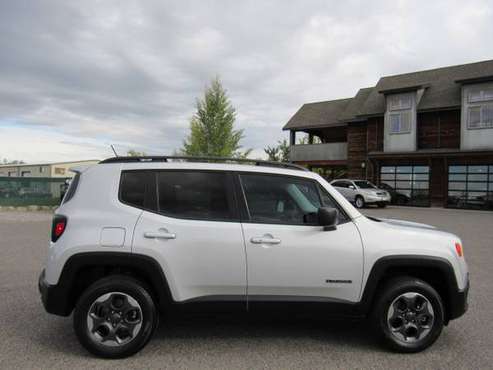 2016 Jeep Renegade Sport 4x4 Backup Camera 24,000 Miles One-Owner for sale in Bozeman, MT