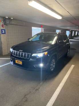 Lease swap 2019 Jeep Cherokee - cars & trucks - by owner - vehicle... for sale in Bronx, NY
