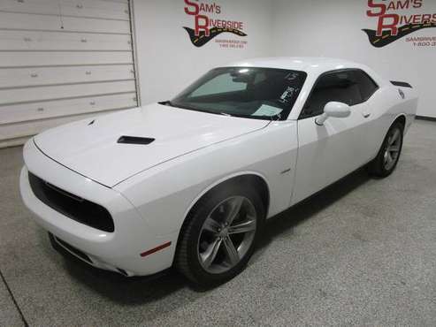 2015 DODGE CHALLENGER R/T - - by dealer - vehicle for sale in Des Moines, IA