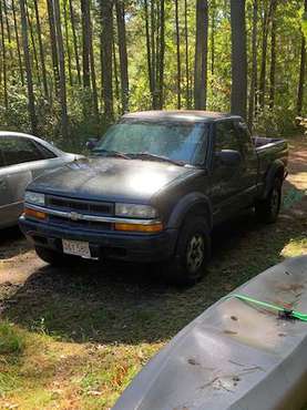 2001 Chevy S10 4WD for sale in Sheffield, MA