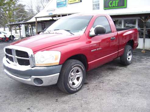 06 Dodge 1500 short bed - cars & trucks - by dealer - vehicle... for sale in albany ky, TN