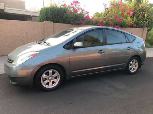 only 118k ... TOYOTA PRIUS - cars & trucks - by owner - vehicle... for sale in Phoenix, AZ
