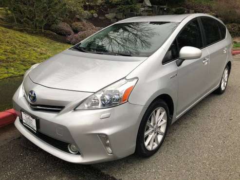 2012 Toyota Prius V Pkg 5 - Navi, Leather, Clean title, Loaded for sale in Kirkland, WA