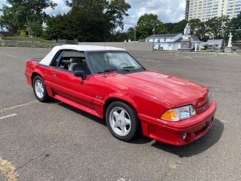 1993 Ford Mustang 2dr GT Convertible -EASY FINANCING AVAILABLE -... for sale in Bridgeport, CT