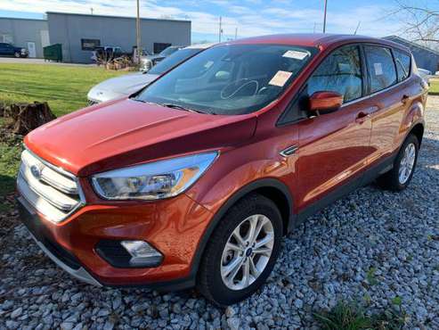 2019 FORD ESCAPE SE (A93694) - cars & trucks - by dealer - vehicle... for sale in Newton, IL