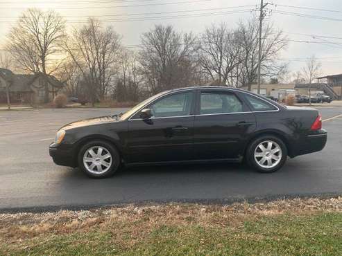 2006 Ford Five Hundred LOW MILES RUNS GREAT $2400 - cars & trucks -... for sale in Warrenville, IL