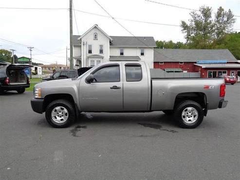 2012 Chevrolet Silverado 1500 Ext cab LT 4x4 60K ONE OWNER-western mas for sale in Southwick, MA