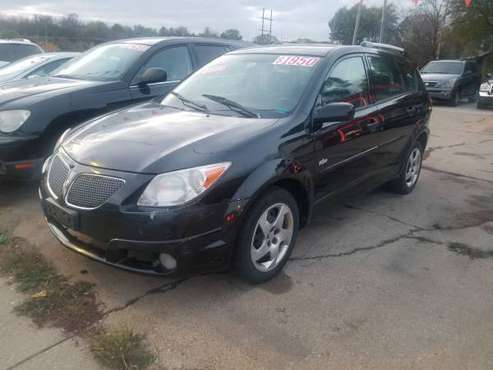 2008 Pontiac Vibe. - cars & trucks - by dealer - vehicle automotive... for sale in Janesville, WI