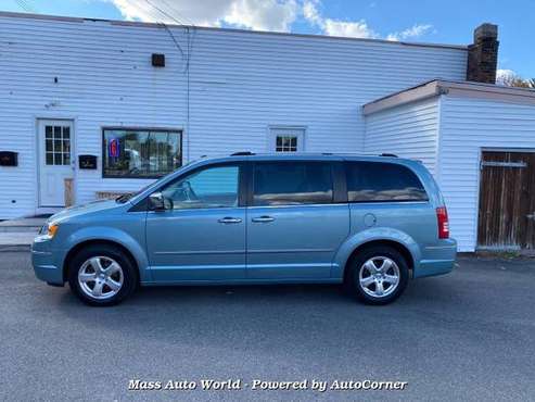 2010 Chrysler Town and amp; Country Limited 6-Speed Automatic - cars... for sale in Whitman, MA