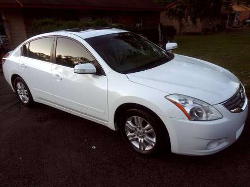2012 Nissan Altima-Flawless ! for sale in Oxford, GA