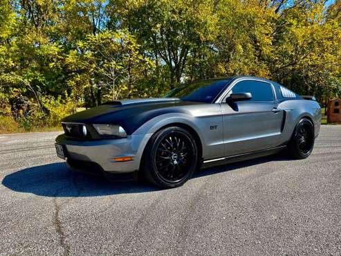2010 Ford Mustang GT premium - cars & trucks - by owner - vehicle... for sale in Springfield, MO