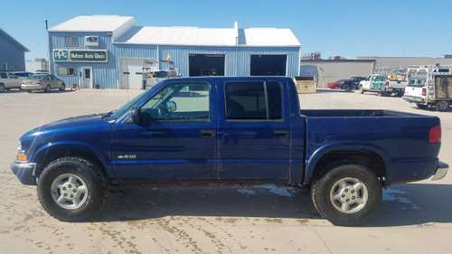 2001 s-10 4x4 crewcab for sale in Rozet, WY