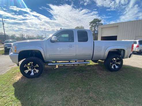 2013 Chevy Silverado *LIFTED * LOADED * LOW MILES - cars & trucks -... for sale in Longview, TX