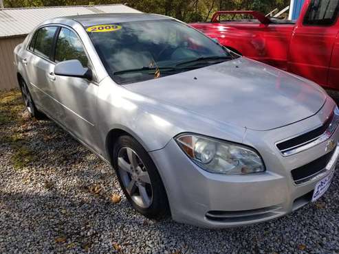2009 Chevy Malibu - cars & trucks - by dealer - vehicle automotive... for sale in Parkersburg , WV