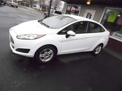 2017 Ford Fiesta SE - - by dealer - vehicle automotive for sale in Bloomer, WI
