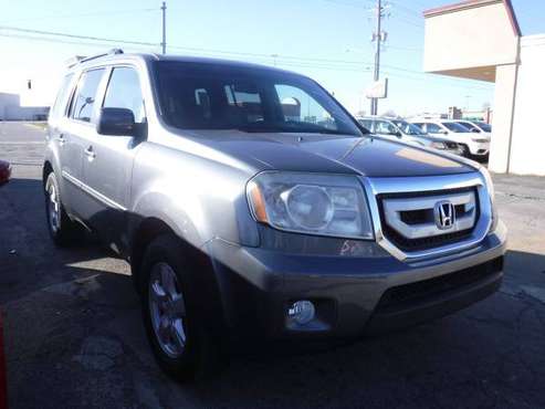 2011 Honda Pilot AWD "$2699 down" - cars & trucks - by dealer -... for sale in Greenwood, IN