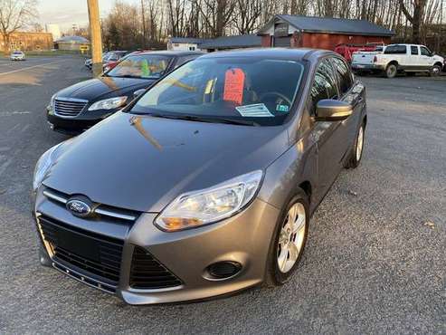 2014 Ford Focus SE Sedan 6-Speed Automatic - cars & trucks - by... for sale in Sunbury, PA