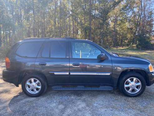 2004 GMC Envoy SLT - cars & trucks - by owner - vehicle automotive... for sale in Mount Pleasant, SC