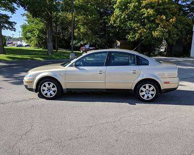 **FIRST $2,000 TAKES 2001 PASSAT W/ ONLY 95,000 ORIGINAL MILES** WOW!! for sale in milwaukee, WI