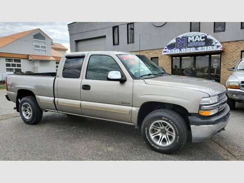 2001 CHEVROLET SILVERADO 4X4 LS 1500 - cars & trucks - by dealer -... for sale in North Canton, OH