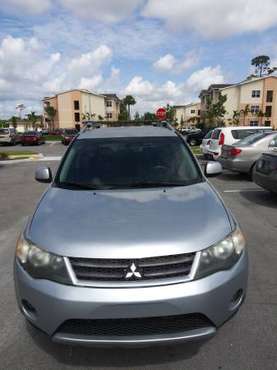 2007 Mitsubishi Outlander 3rd Row for sale in West Palm Beach, FL
