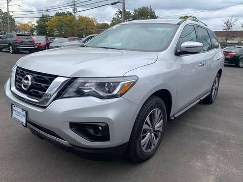 *************2017 NISSAN PATHFINDER SV 4WD SUV!! 54K MILES!! for sale in Bohemia, NY