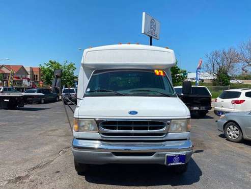 1997 Ford E Series Chassis E 350 - cars & trucks - by dealer -... for sale in milwaukee, WI