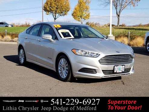 2014 Ford Fusion Hybrid 4dr Sdn SE Hybrid FWD - cars & trucks - by... for sale in Medford, OR