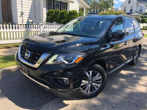 2017 NISSAN PATHFINDER SV,ONE OWNER,TECH PACKAGE,LOW MILEAGE,NO FEES... for sale in Rosedale, NY