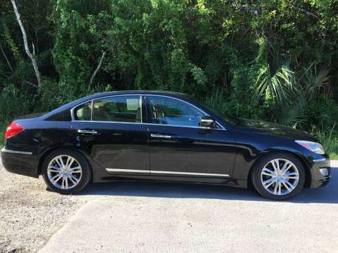 2012 HYUNDAI GENESIS 4.6L *ONLY 88K MILES* FINANCING AVAILABLE for sale in Port Saint Lucie, FL