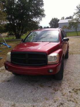 2006 dodge drango has a 4.7 v8 auto awd and 4x4 200k miles. for sale in Rockport, IN