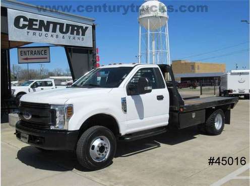 2019 Ford F350 DRW Regular Cab White PRICED TO SELL SOON! - cars & for sale in Grand Prairie, TX