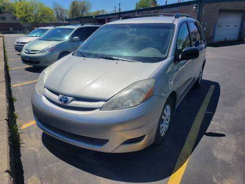 2008 Toyota Sienna for sale in Downers Grove, IL