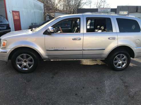 2009 chrysler aspen - cars & trucks - by owner - vehicle automotive... for sale in Rocky Point, NY