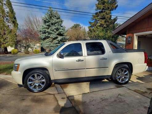 2009 Chevrolet Avalanche LTZ - cars & trucks - by owner - vehicle... for sale in Grants Pass, OR