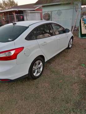 Ford Focus 2013 - cars & trucks - by owner - vehicle automotive sale for sale in Mercedes, TX