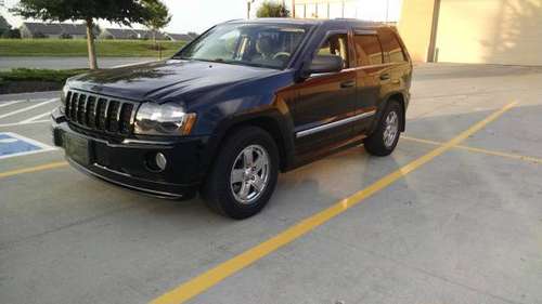 Jeep Grand Cherokee V8 - cars & trucks - by owner - vehicle... for sale in Omaha, NE