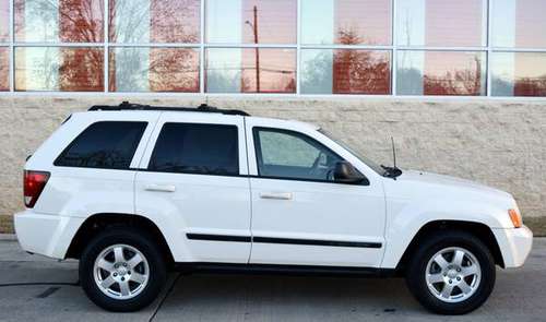 Frost White 2008 Jeep Grand Cherokee - V6 4x4 - Leather - Moonroof -... for sale in Raleigh, NC